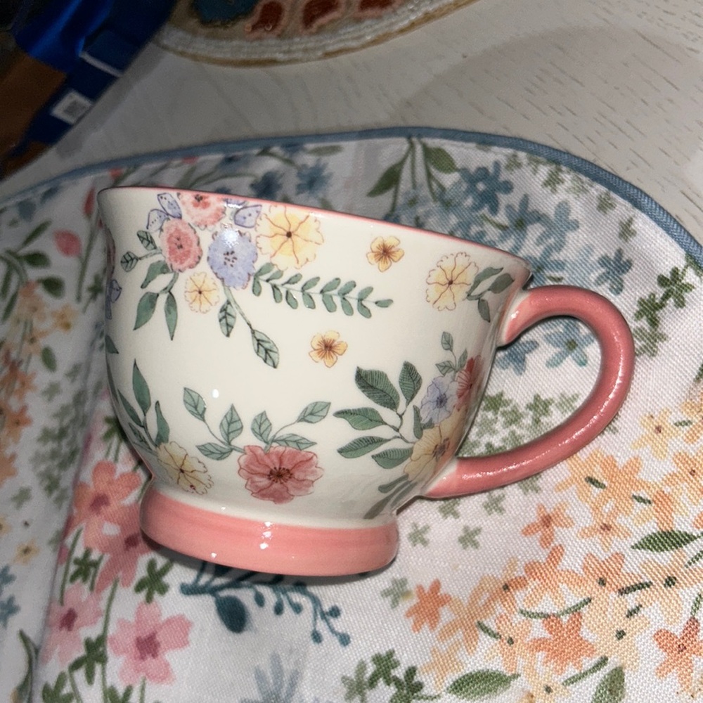 Potter Studio Foral Pink Mug - Picture 2 of 5